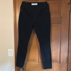 Levi's Black Pull-On Skinny Pants